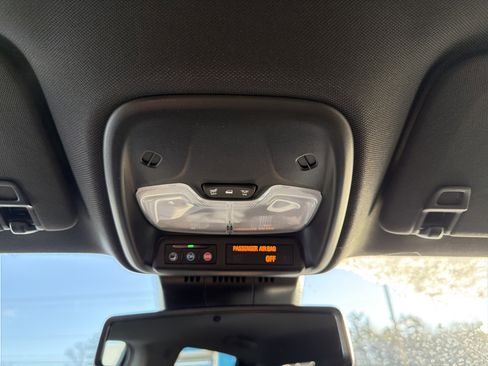 New 2026 GMC Canyon Elevation w/ Convenience Package image 18