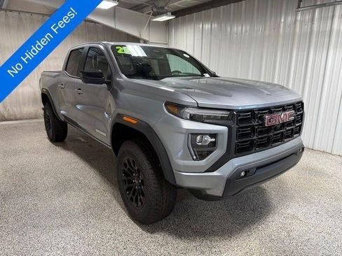 New 2026 GMC Canyon Elevation w/ Convenience Package image 3