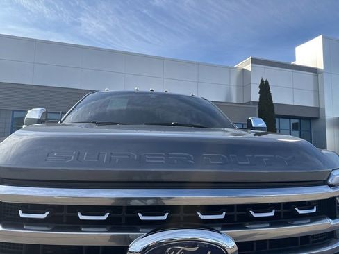 Used 2024 Ford F350 Platinum image 10