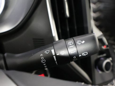 Used 2023 Subaru Forester Premium image 42