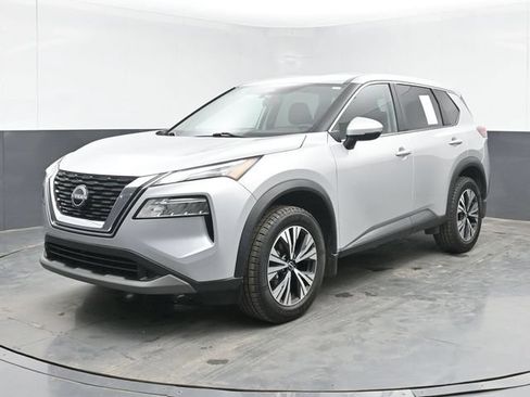 Used 2022 Nissan Rogue SV FWD image 5