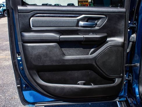 Used 2022 RAM 1500 Big Horn AWD/4WD image 11