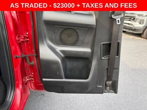 Used 2016 Toyota Tacoma TRD Sport w/ Towing Package AWD/4WD image 13