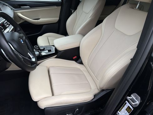 Certified 2025 BMW X4 xDrive30i w/ Premium Package AWD/4WD image 19
