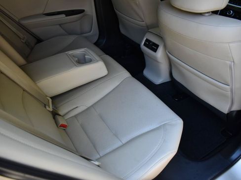 Used 2015 Honda Accord EX-L image 30