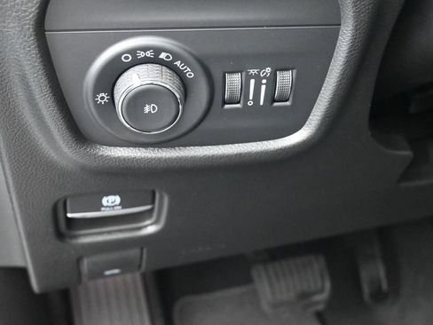 New 2026 Jeep Grand Cherokee Limited image 16