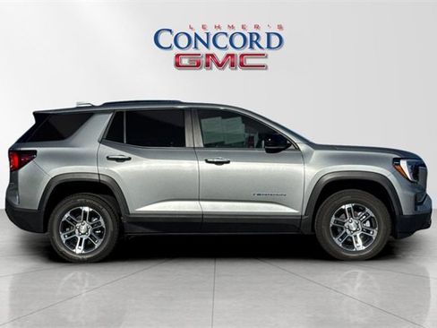 Used 2026 GMC Terrain Elevation image 3