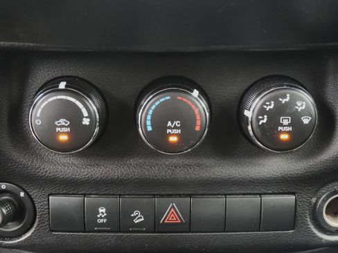 Used 2017 Jeep Wrangler Unlimited Sport w/ Quick Order Package 24S image 24