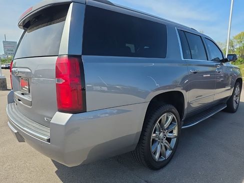 Used 2018 Chevrolet Suburban Premier AWD/4WD image 5