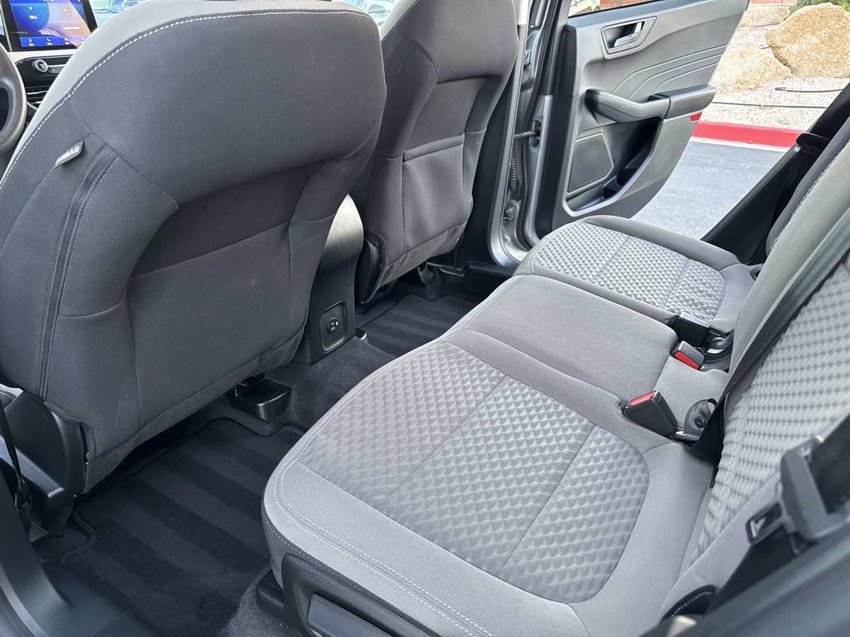 Used 2022 Ford Escape SE FWD image 23