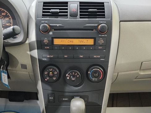Used 2009 Toyota Corolla LE FWD image 13