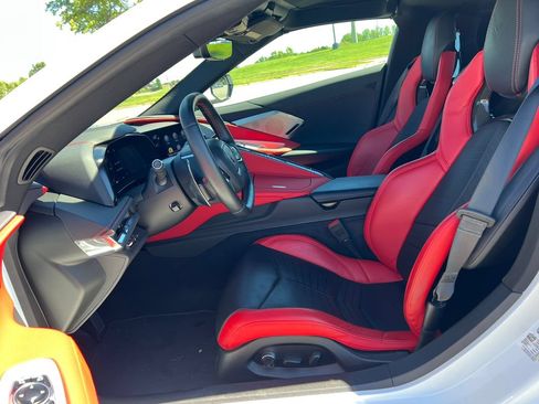Used 2020 Chevrolet Corvette Stingray Preferred Cpe w/ 2LT Preferred Equipment Group RWD image 4