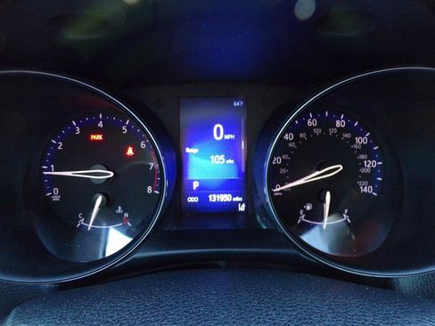 Used 2018 Toyota C-HR XLE FWD image 37