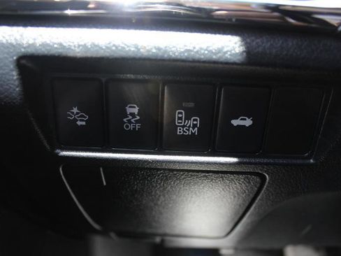 Used 2018 Toyota Avalon Touring w/ Carpet Mat Package FWD image 26