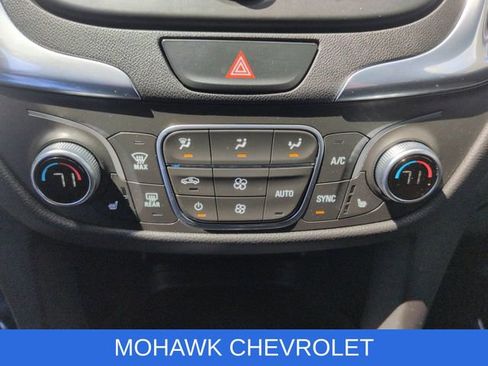 Used 2019 Chevrolet Equinox LT AWD/4WD image 19