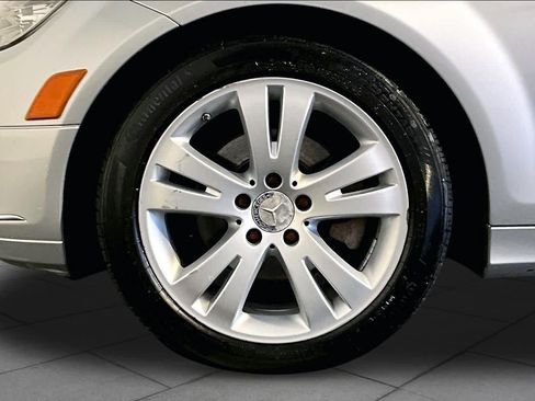 Used 2010 Mercedes-Benz C 300 4MATIC Sedan image 10