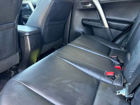Used 2015 Toyota RAV4 Limited w/ Technology Package AWD/4WD image 28