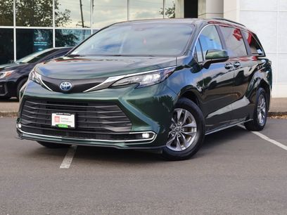 Used 2024 Toyota Sienna XLE