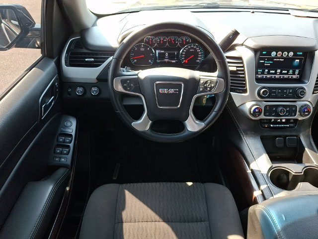 Used 2017 GMC Yukon SLE w/ SLE Value Package AWD/4WD image 11