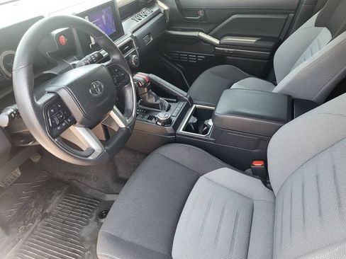 Used 2025 Toyota 4Runner TRD Off-Road AWD/4WD image 12