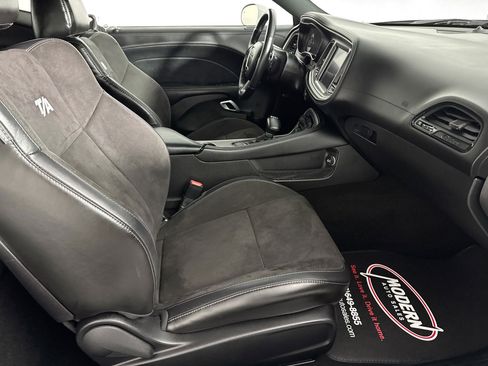 Used 2022 Dodge Challenger R/T Scat Pack w/ T/A Package image 31