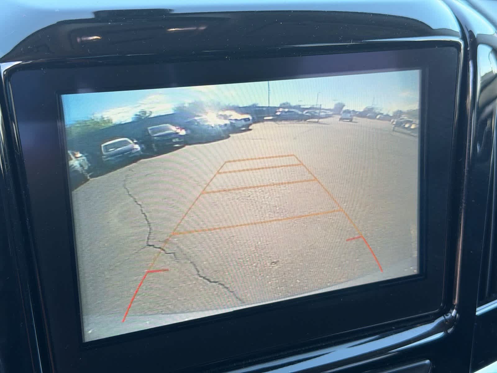 Used 2019 Chevrolet Traverse LT FWD image 15
