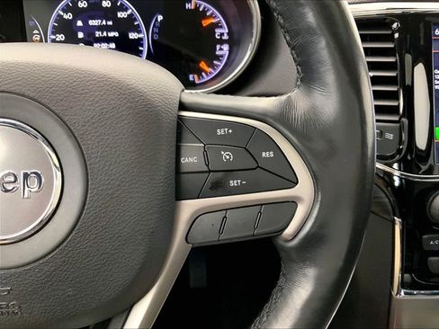 Used 2020 Jeep Grand Cherokee Altitude AWD/4WD image 14