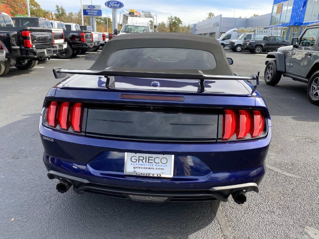 Used 2020 Ford Mustang Premium RWD image 4