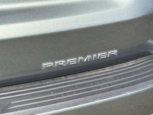 Used 2023 Chevrolet Suburban Premier image 28