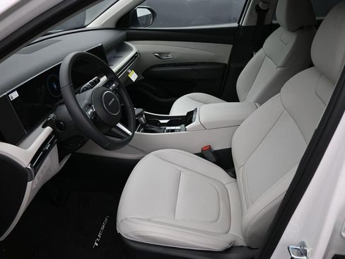 New 2025 Hyundai Tucson SEL image 9