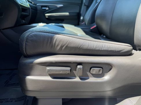 Used 2022 Honda Pilot EX-L image 11