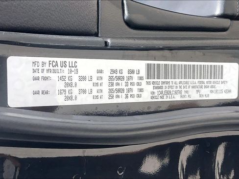 Used 2020 Jeep Grand Cherokee Limited X image 34