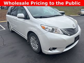 Used 2017 Toyota Sienna XLE Premium video 2