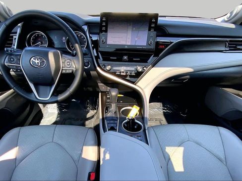 Used 2023 Toyota Camry XLE w/ Navigation Package FWD image 16