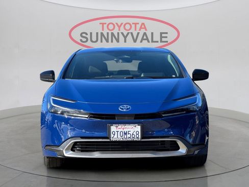 Certified 2025 Toyota Prius Plug-In Hybrid image 12