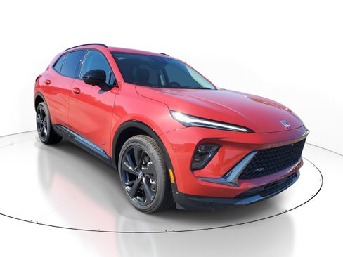 New 2025 Buick Envision Sport Touring image 2