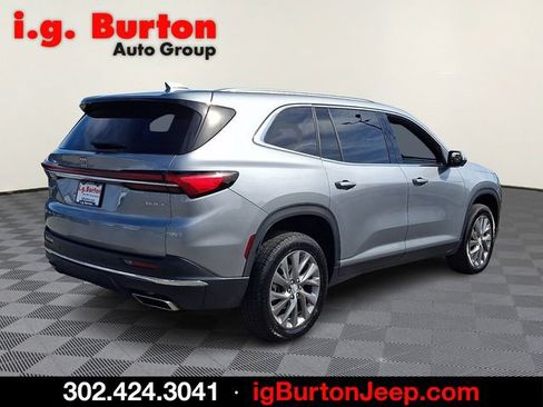 Used 2026 Buick Enclave Preferred AWD/4WD image 6