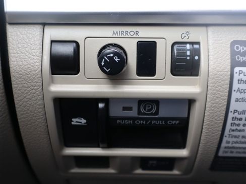 Used 2011 Subaru Outback 2.5i Premium w/ All-Weather Pkg AWD/4WD image 28