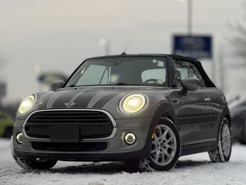 Used 2020 MINI Cooper Classic image 1