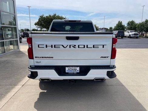 Used 2023 Chevrolet Silverado 1500 RST w/ Redline Edition AWD/4WD image 6