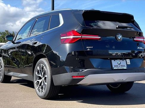 New 2026 BMW X3 xDrive30 w/ Premium Package image 3