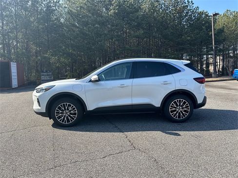 New 2025 Ford Escape SE image 4