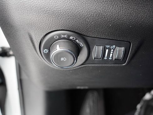 Certified 2022 Jeep Compass Limited image 23