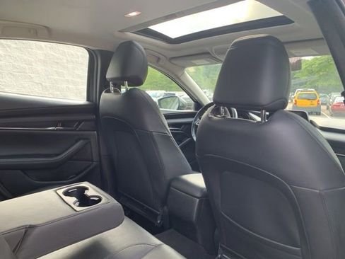 Used 2022 MAZDA MAZDA3 s image 35