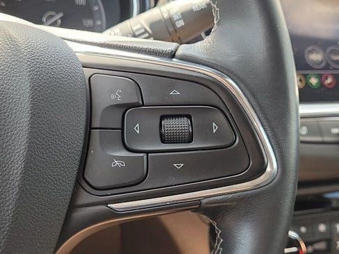 Used 2023 Buick Encore GX Select w/ Sport Touring Package FWD image 22