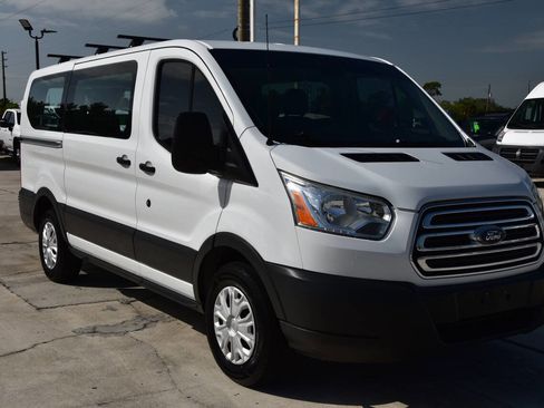 Used 2016 Ford Transit 150 XLT image 1