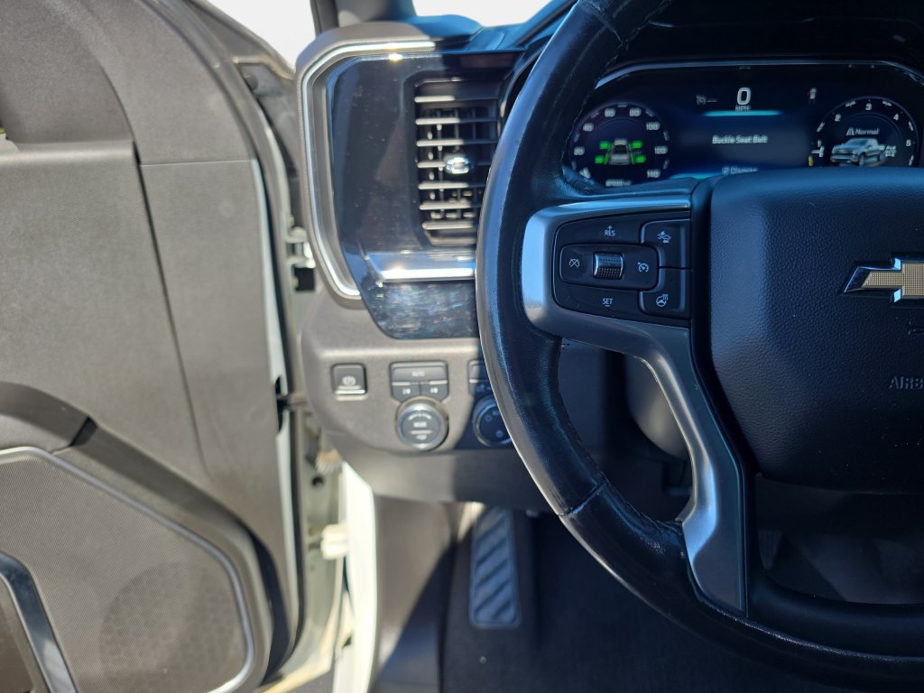 Used 2022 Chevrolet Silverado 1500 LT AWD/4WD image 13