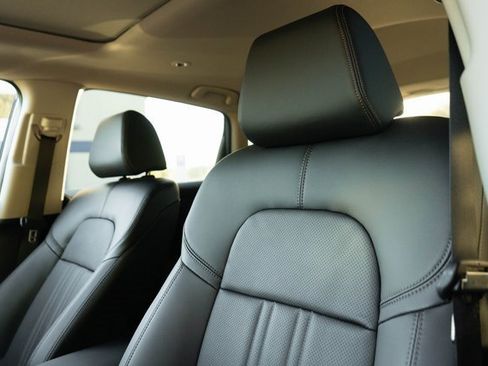 Certified 2023 Honda HR-V EX-L image 15