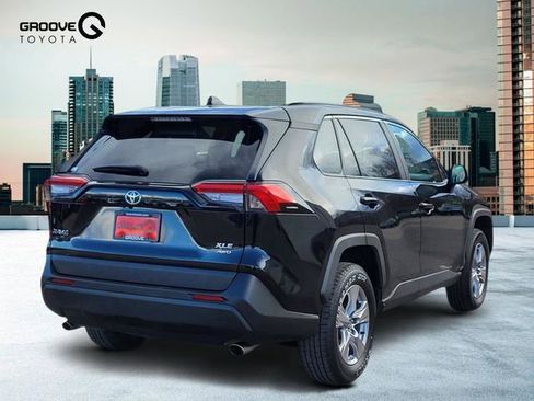 Used 2024 Toyota RAV4 XLE w/ Weather Package AWD/4WD image 5