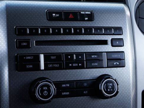 Used 2011 Ford F150 Raptor w/ Raptor Luxury Pkg image 27